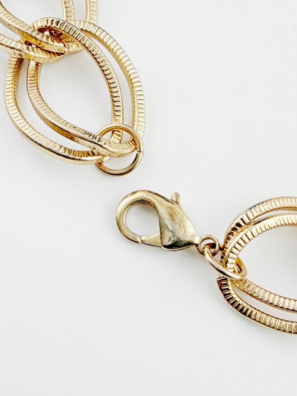 80s Chunky Gold Textured Double Link Statement Necklace - Vintage - Picture 4 of 4